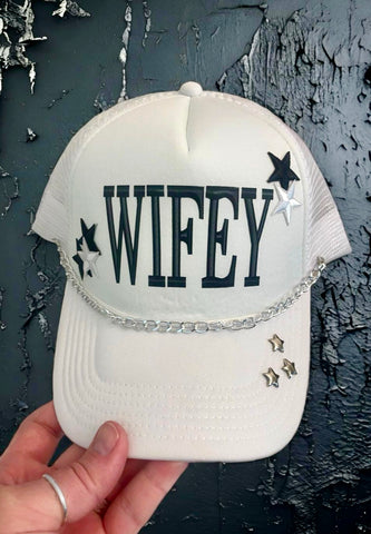 {Wifey} Trucker Hat