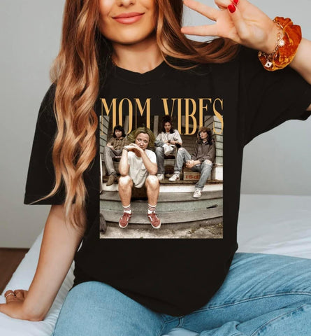 {90’s Mom Vibes} Graphic Tee