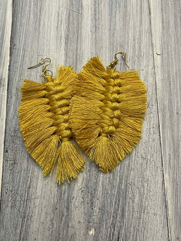 {Boho Earrings} Macramé Style